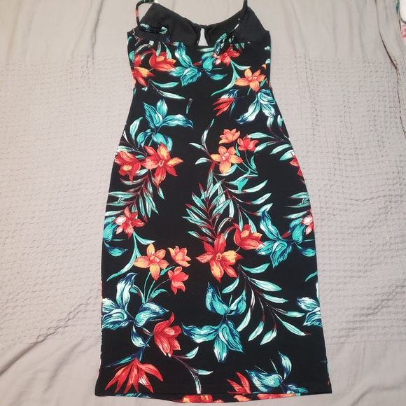 No Boundaries Juniors Tropical Floral Bodycon Midi Dress, Black/Multicolor, Size - Picture 6 of 10